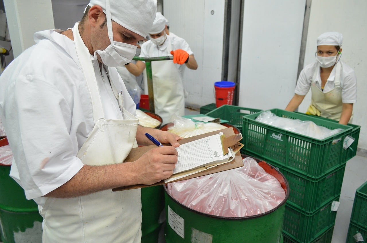 Industrie agricole moderne avec maquineries sophistiquées