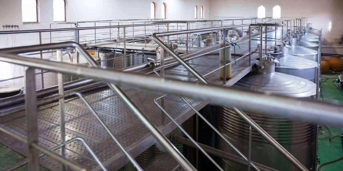 Processus de vinification avec compresseur d'air industriel